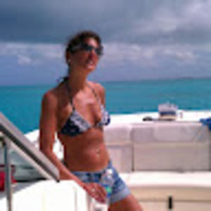 Meet your Posher, Dena